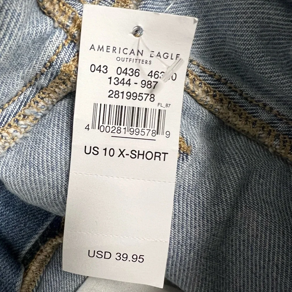 American Eagle Outfitters Light Blue High Rise Jeans - Picture 4 of 5